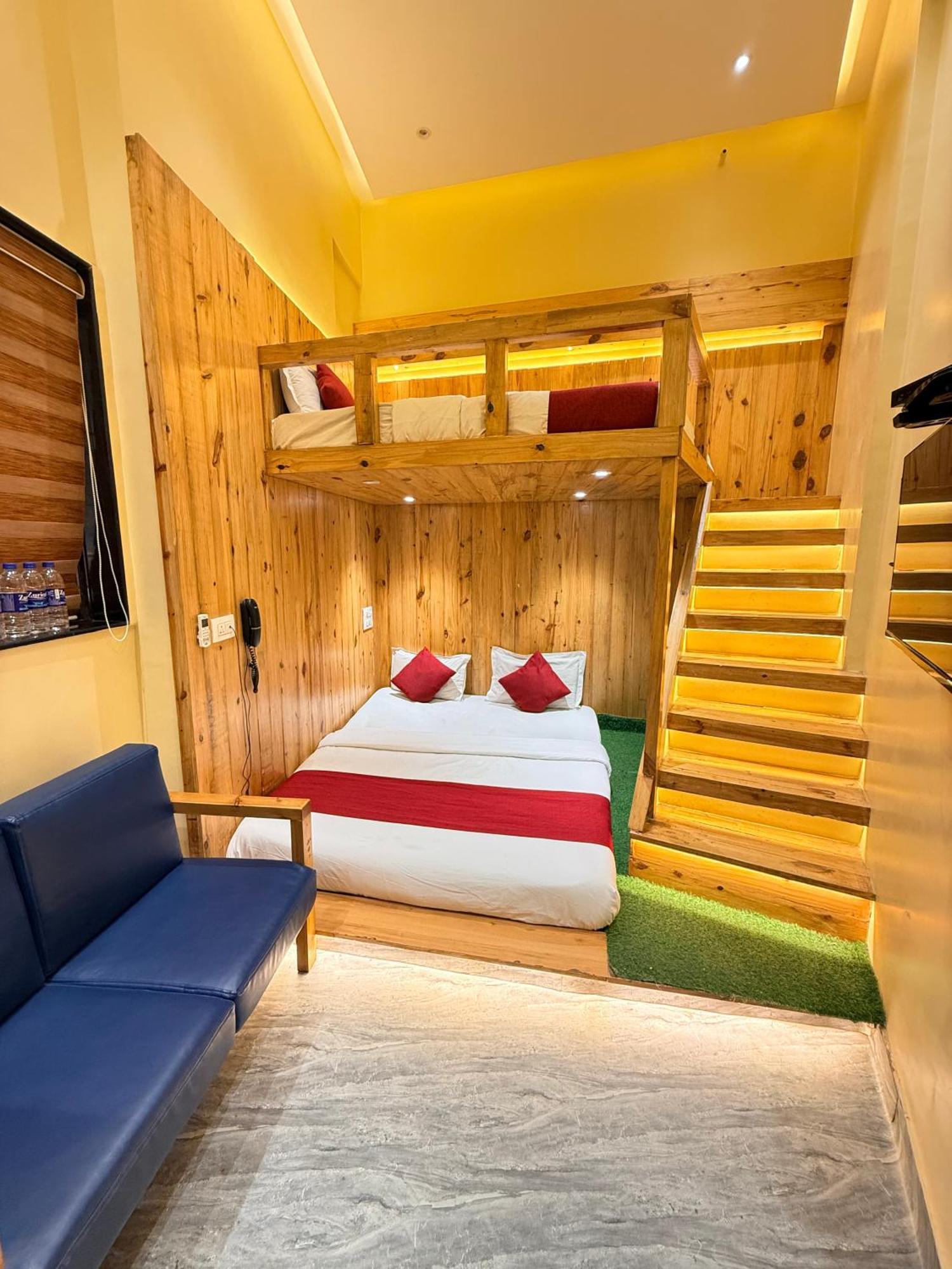 Ashyana - Near To Grant Road Station