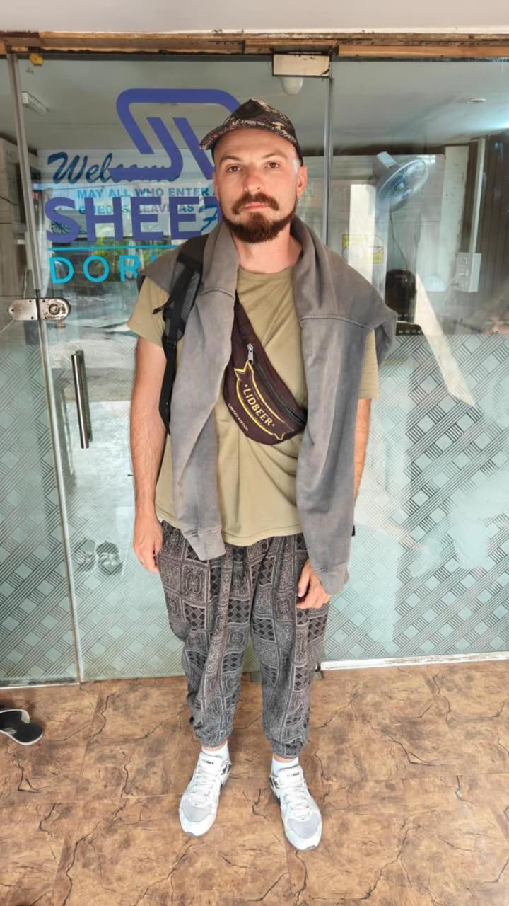 Capsule hotel Sheetal Mumbai