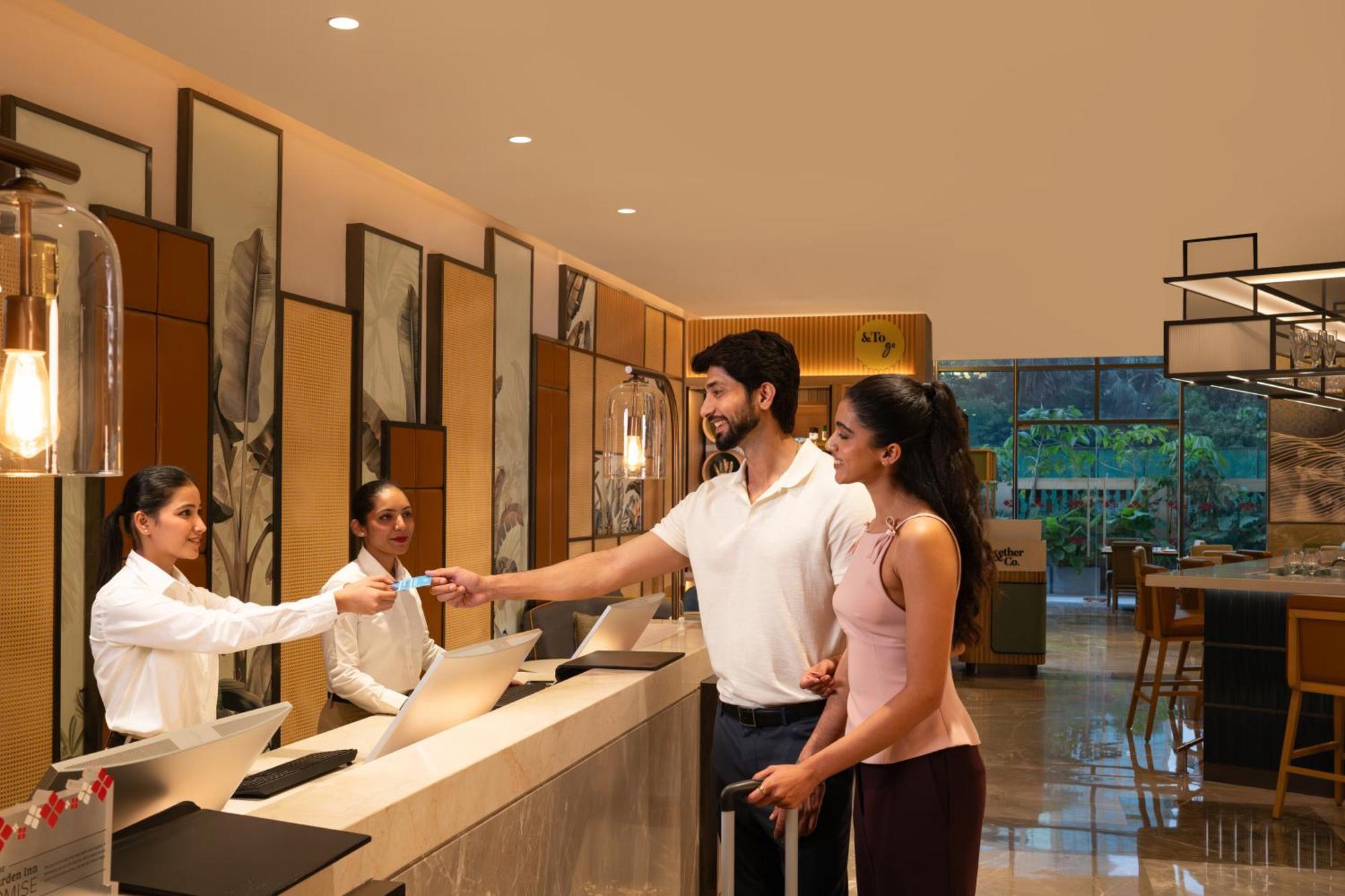 Hilton Garden International Airport Hotel 4*