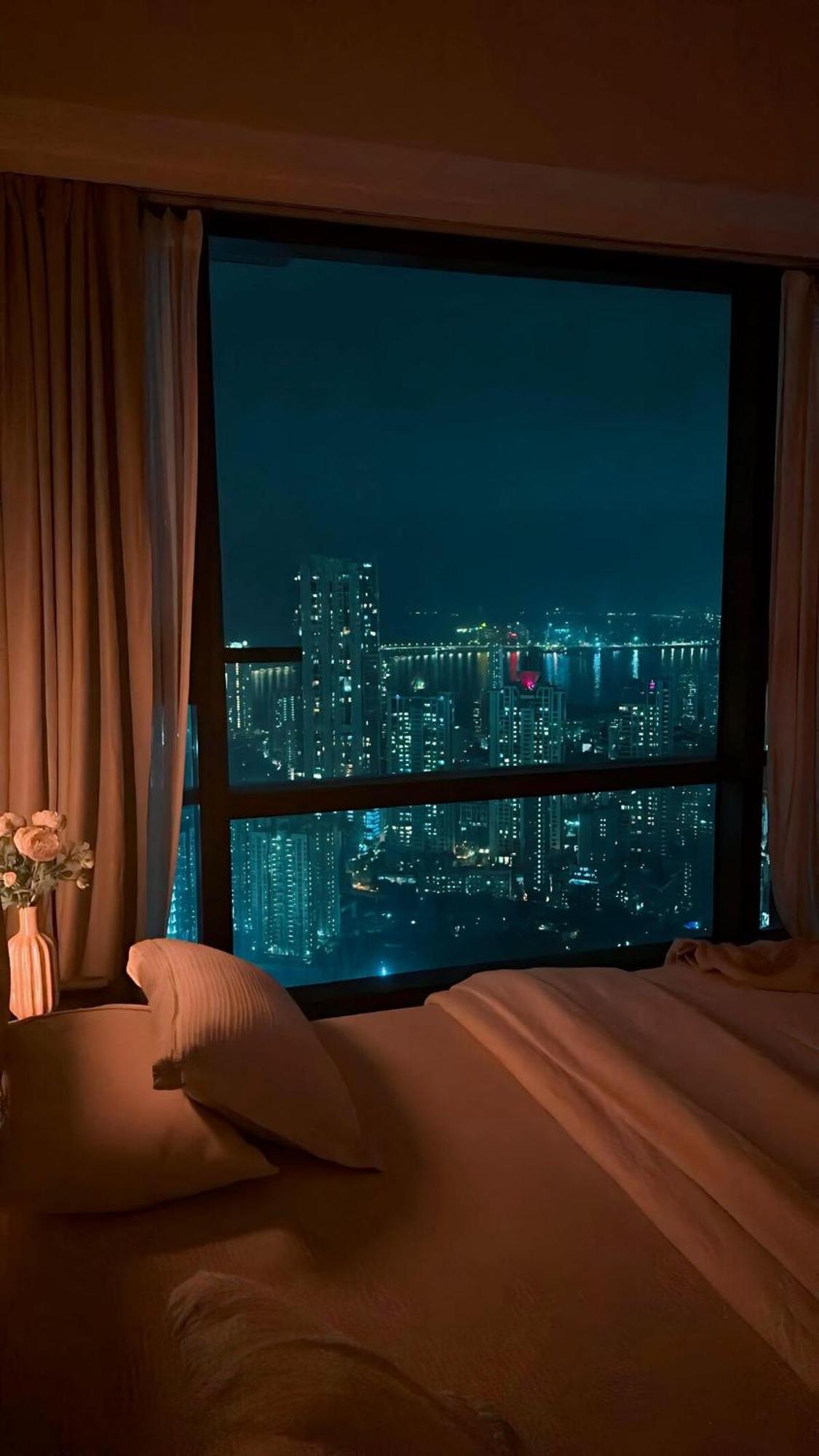 Happy Cozy Vibes * Mumbai