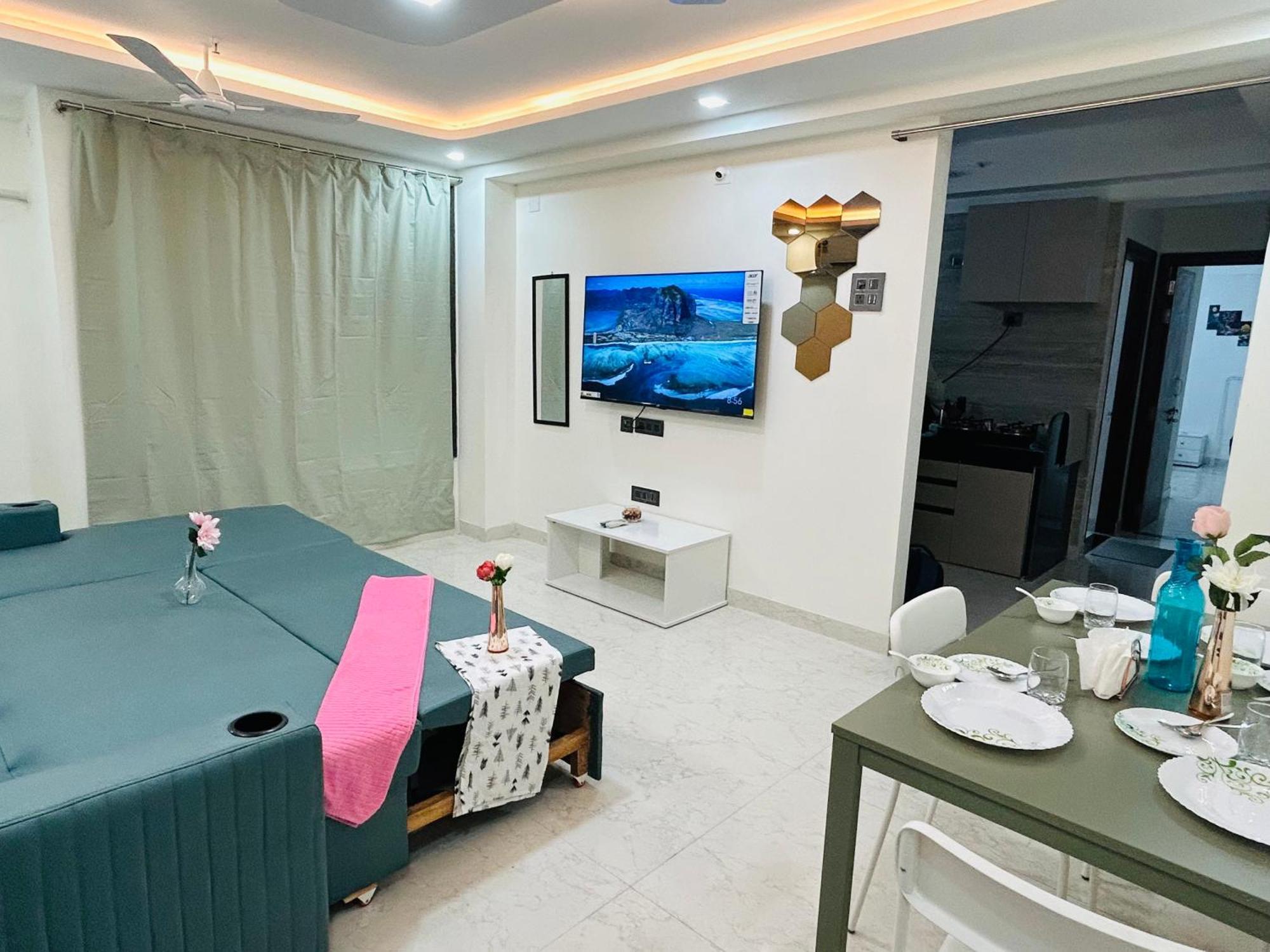 2 Bhk & Hiranandani View H Floor Apartment