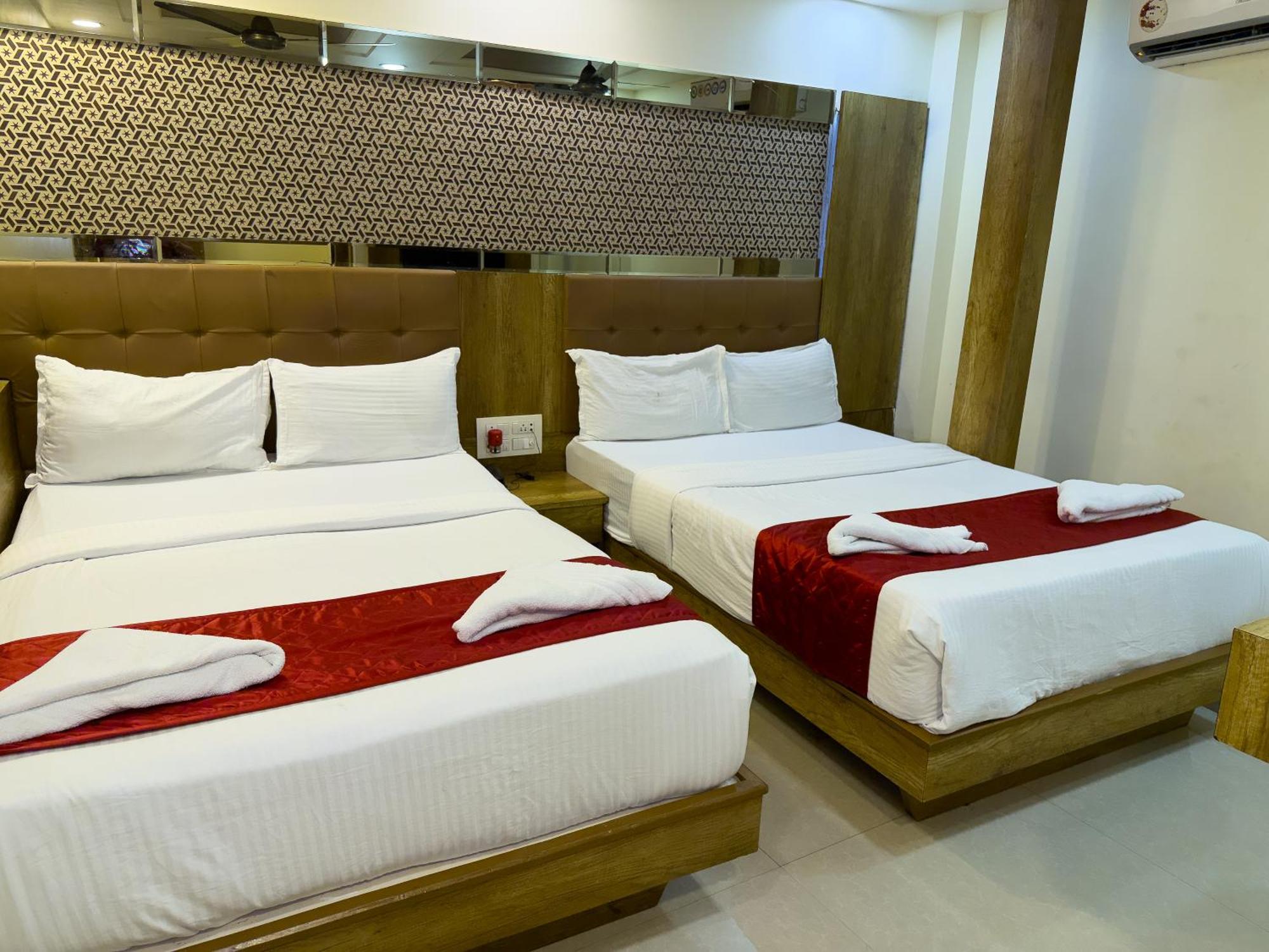 Hotel Hometown Near Us Embassy Bkc 3*