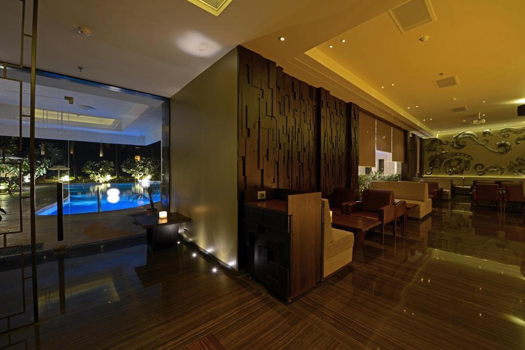 Sun-n-sand Juhu Hotel 5*