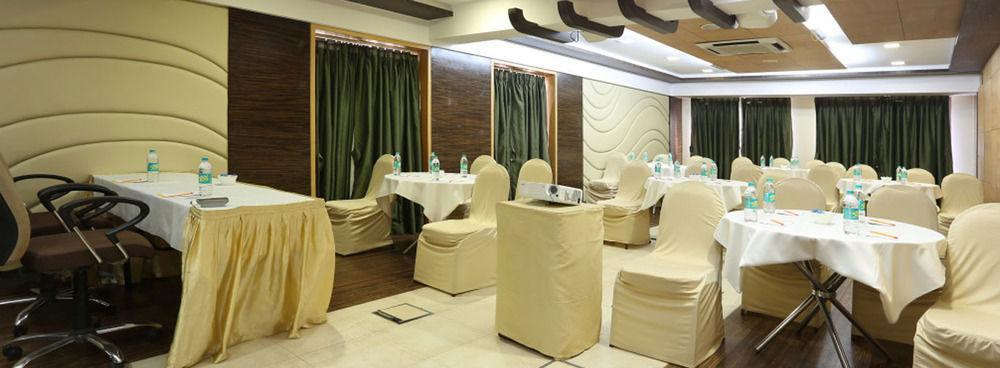 Nestor Hotel, 4* Bombaim
