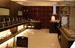 Nestor Hotel, Bombaim