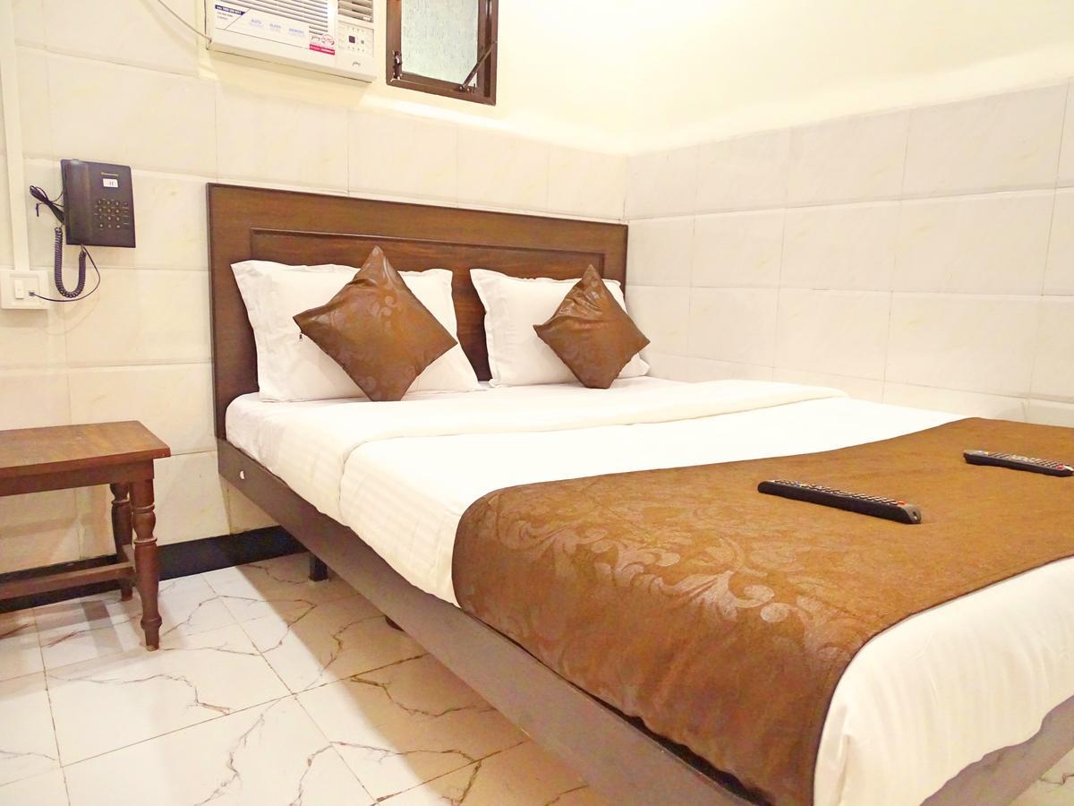 Alojamento Sai Sharan Lodging Mumbai