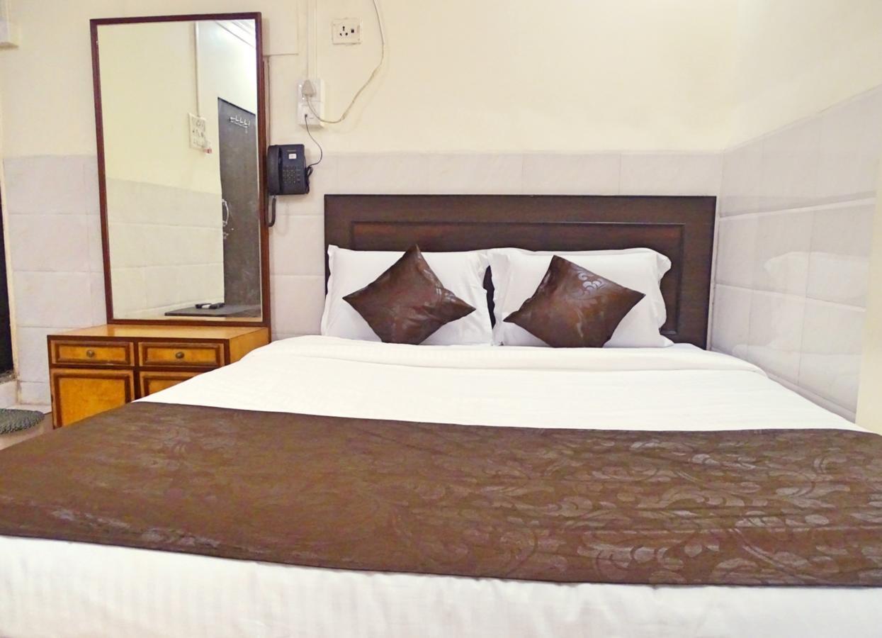 Alojamento Sai Sharan Lodging Mumbai