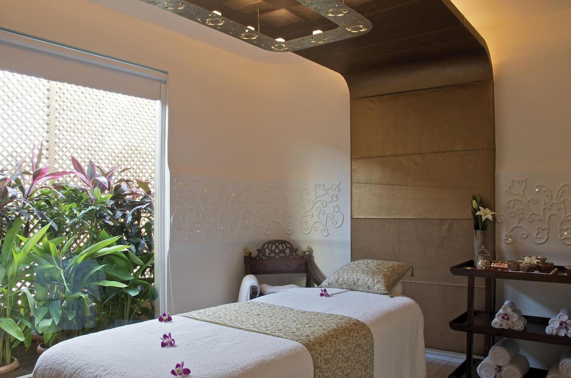 Hotel President - Ihcl Seleqtions Mumbai