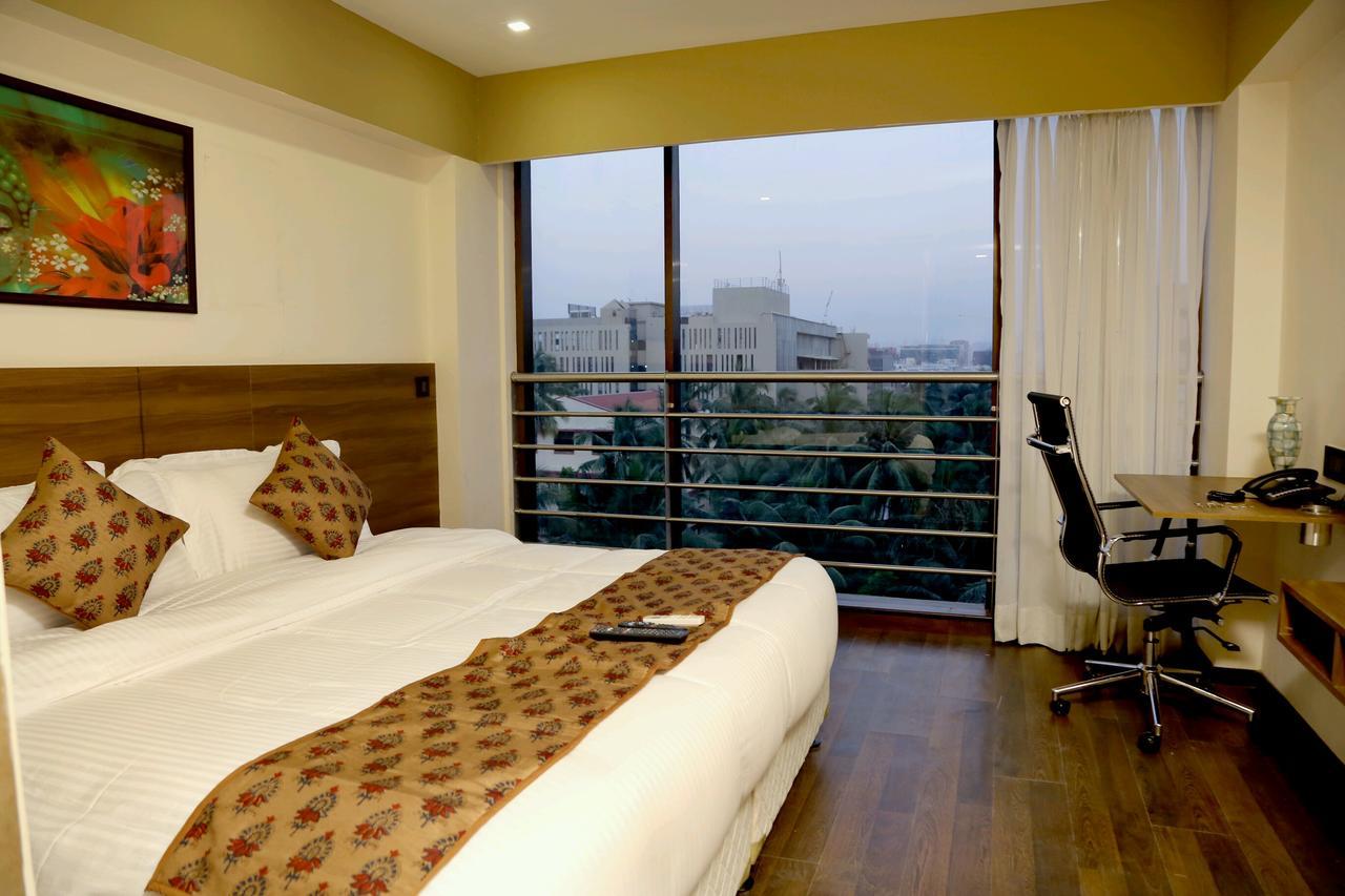House Andheri East, 3*