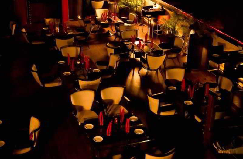 Executive Enclave 3*