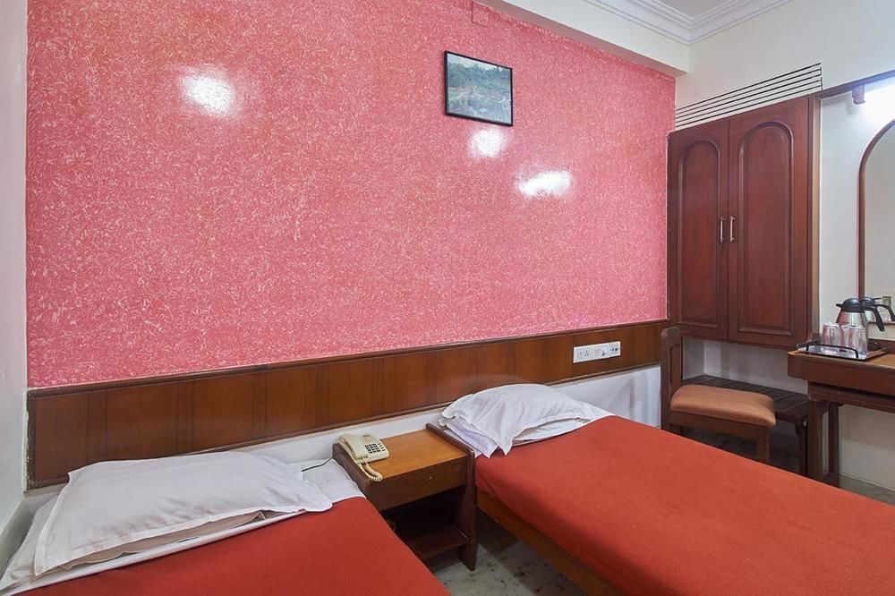 Hotel Mogul Palace - Near Masjid Bunder 3*