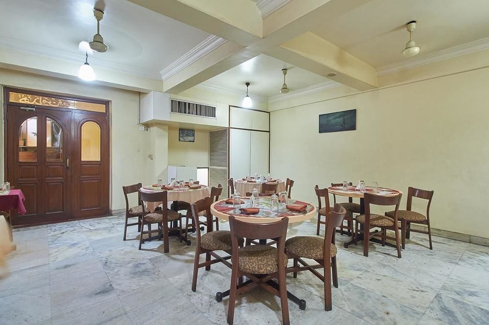 Hotel Mogul Palace - Near Masjid Bunder 3*