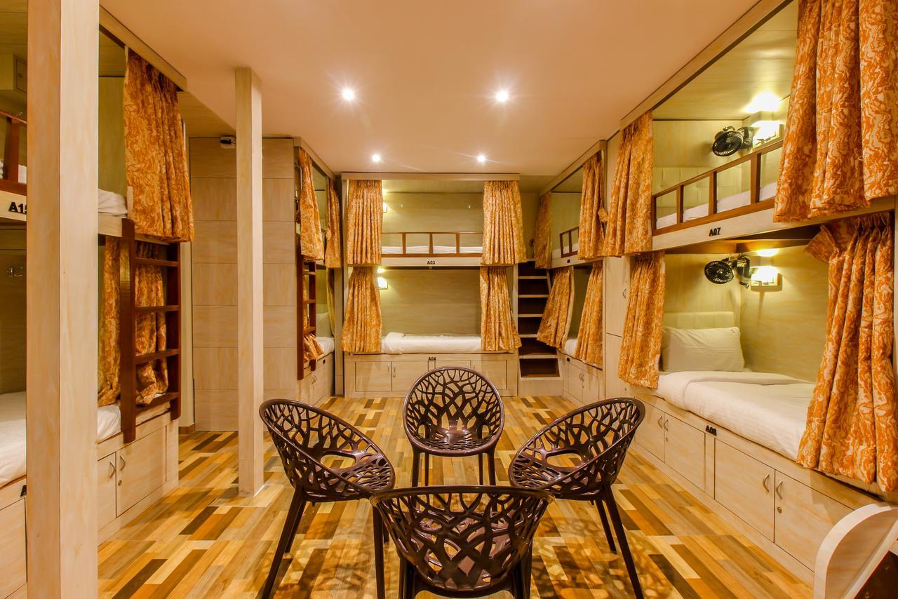 Hostel Blossom For Male And Female