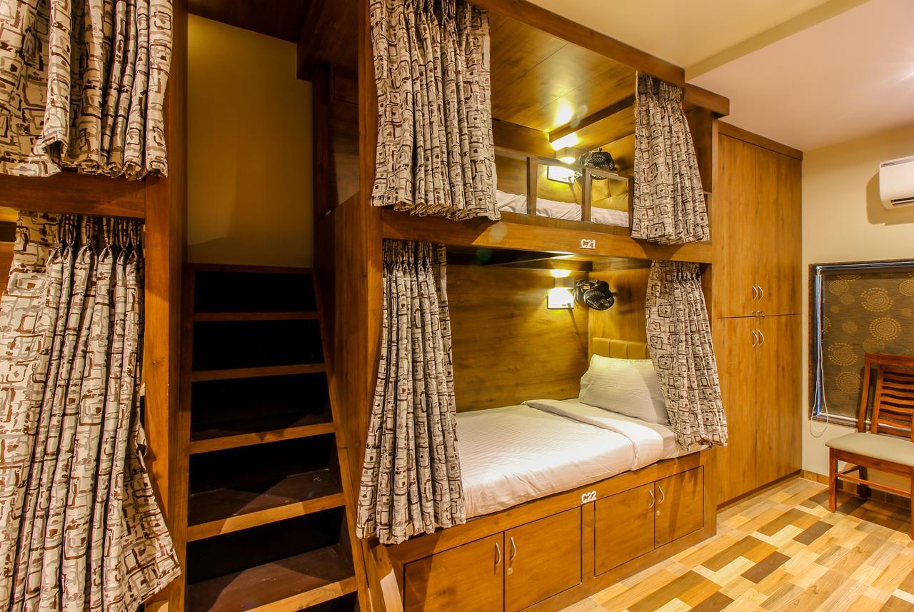 Hostel Blossom For Male And Female *