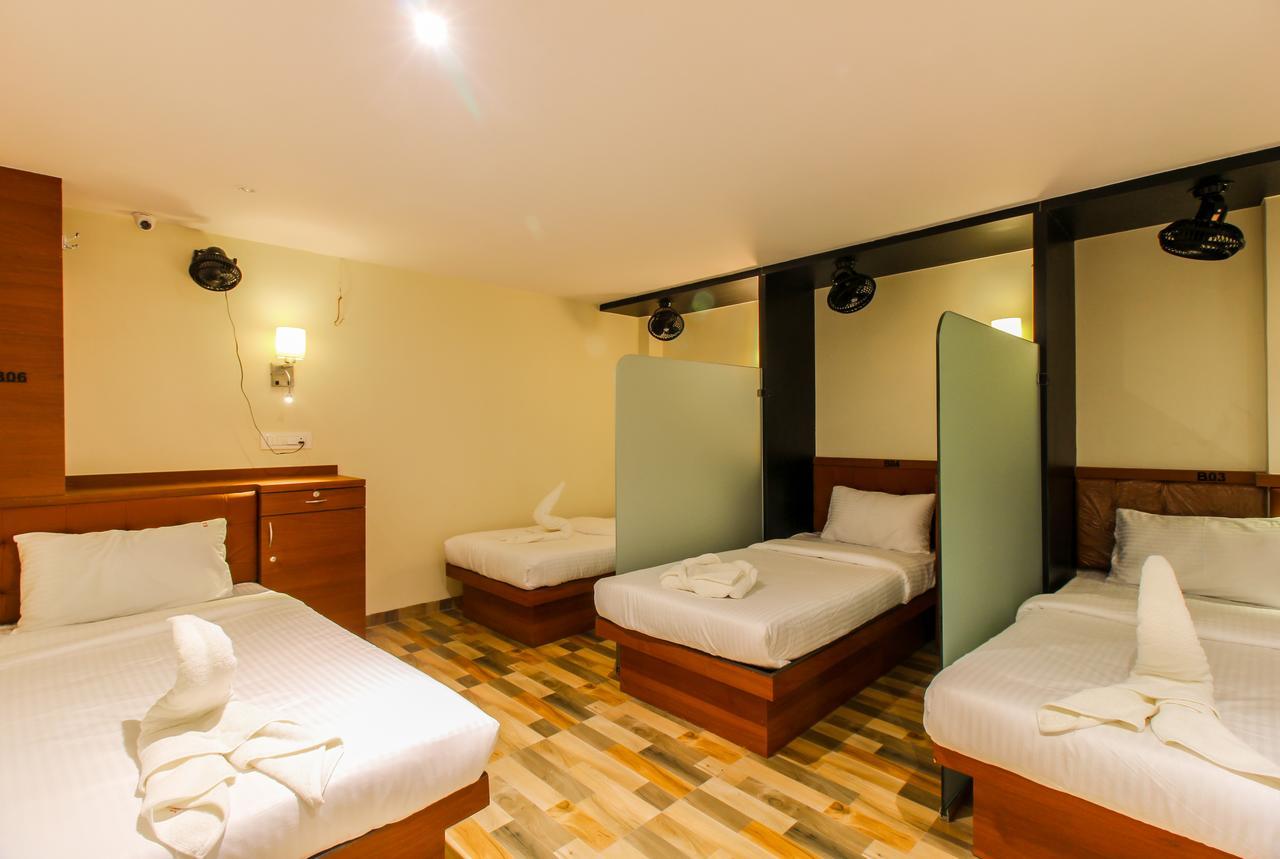 Hostel Blossom For Male And Female Mumbai
