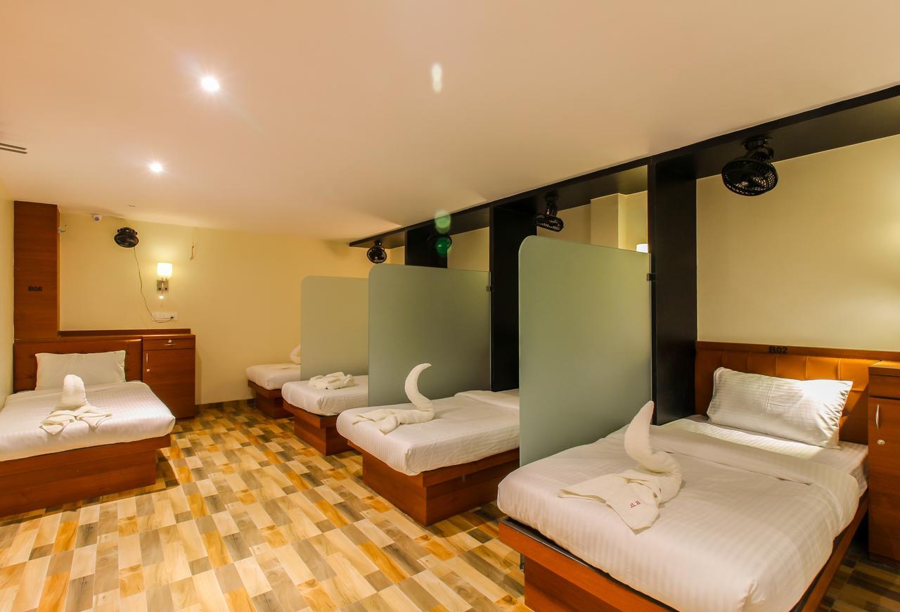 Blossom For Male And Female * Mumbai