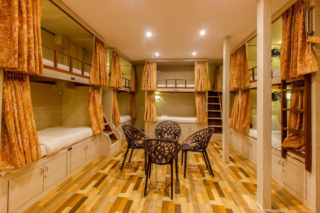 Blossom For Male And Female Hostel Mumbai