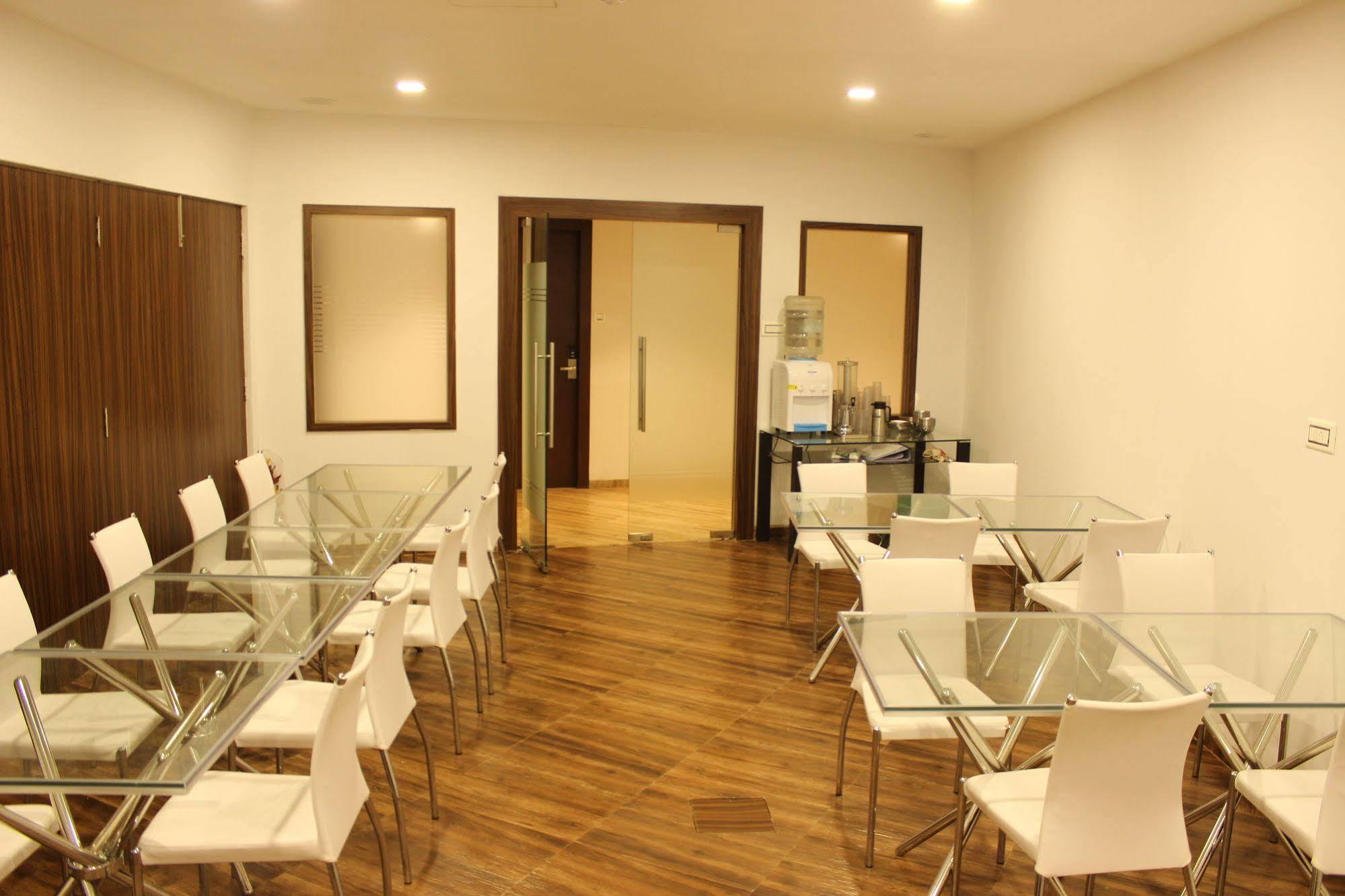 Maxx Value Hospitality 3*