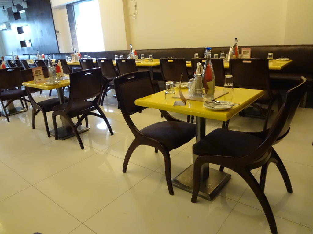 Nestor Hotel, Bombaim