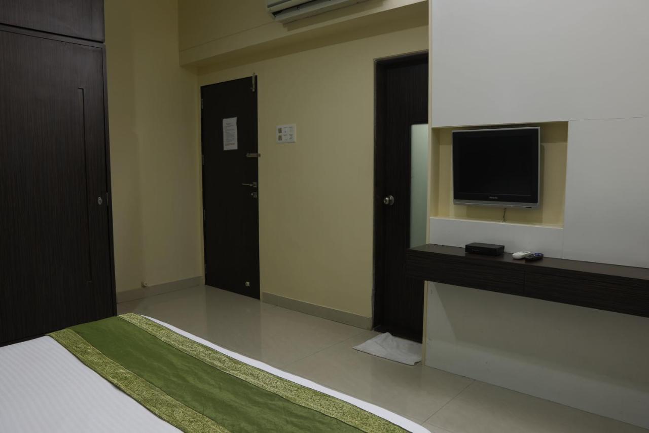 Seven Serviced Bandra East Bombaim