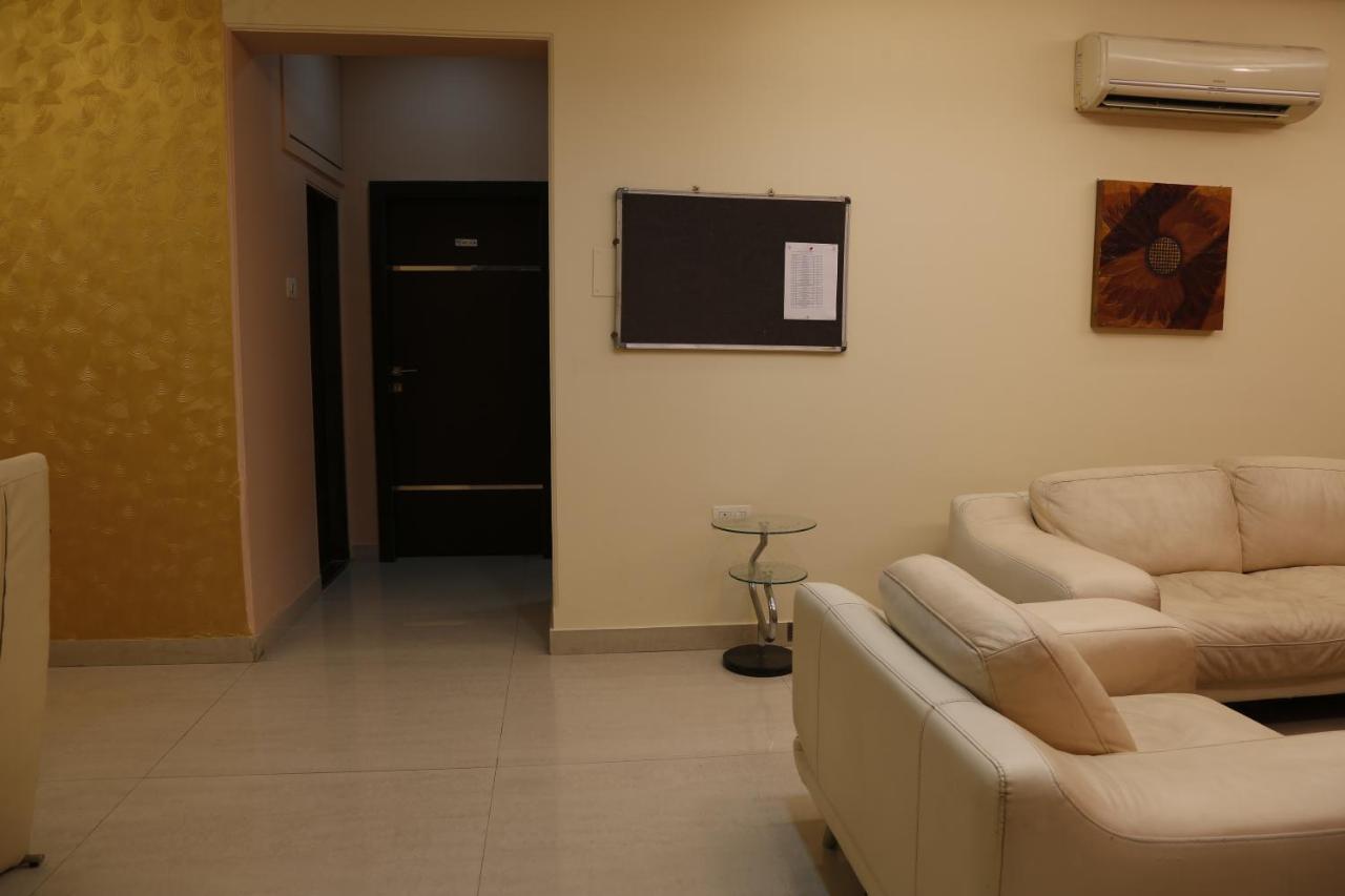 Seven Serviced Bandra East
