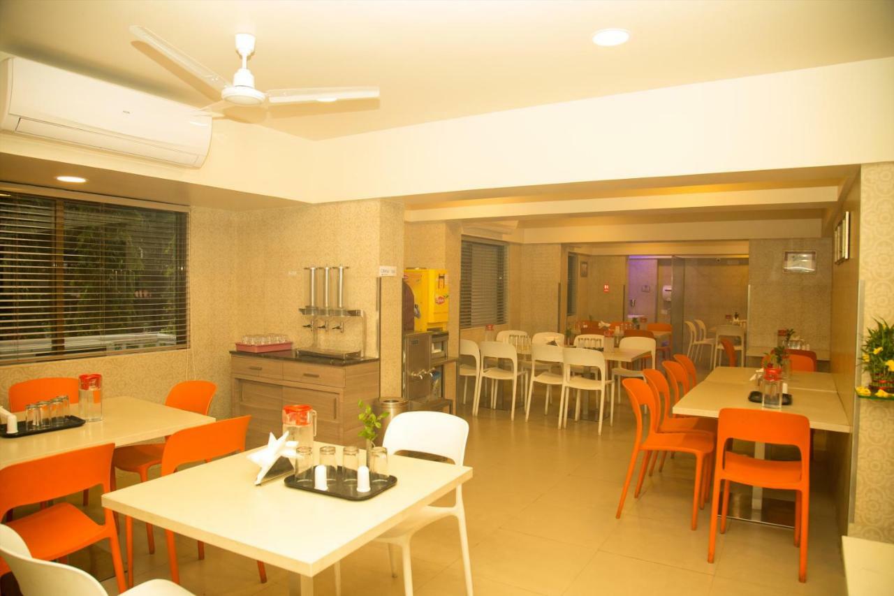 Aparthotel Ashok Deluxe Bombaim