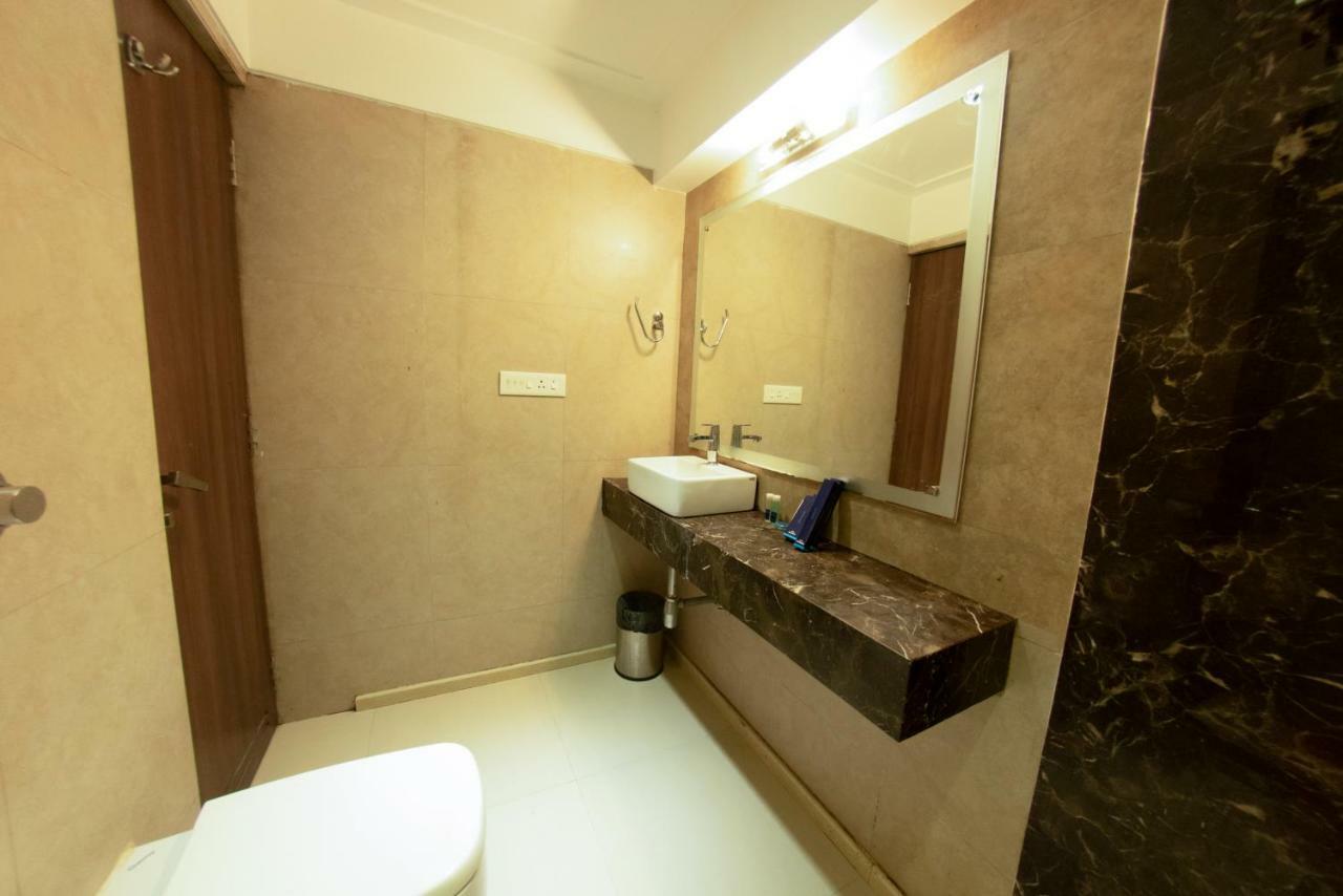Manama Hotel 3*