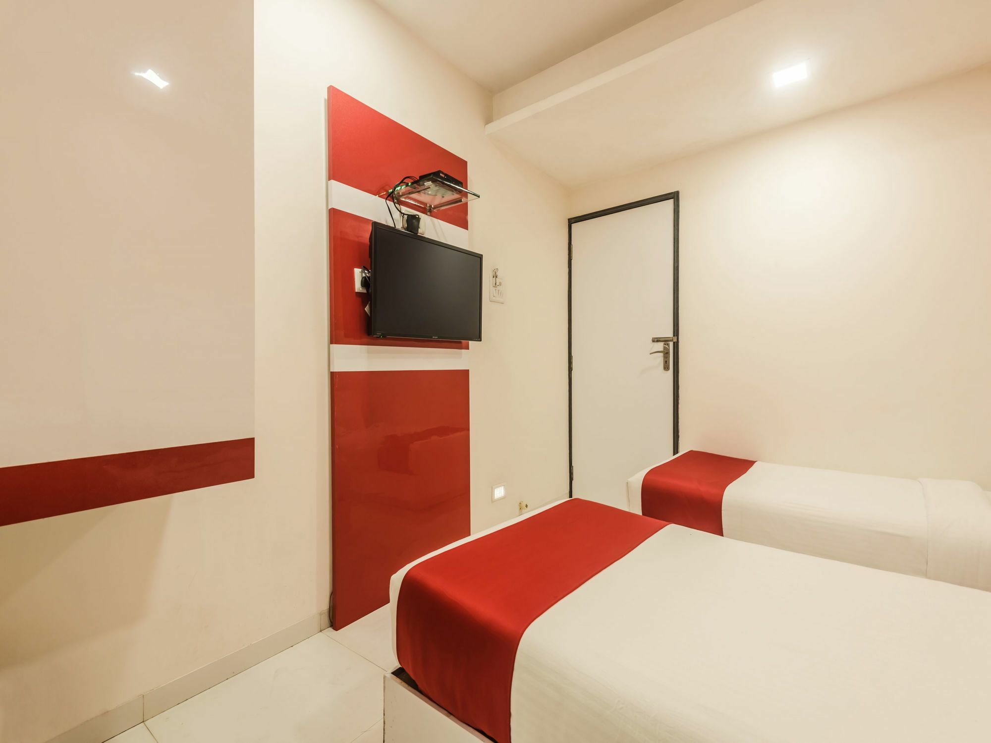 O Blue Sea Hotel Mumbai