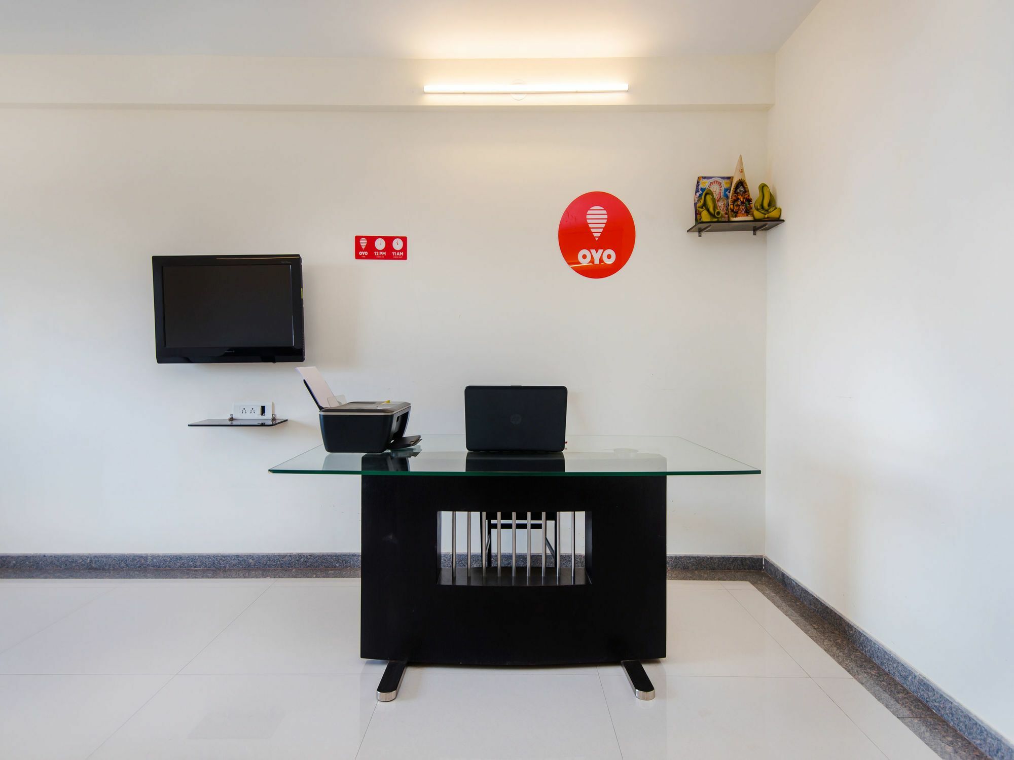 Apartment Oyo 13002 Goregaon West *