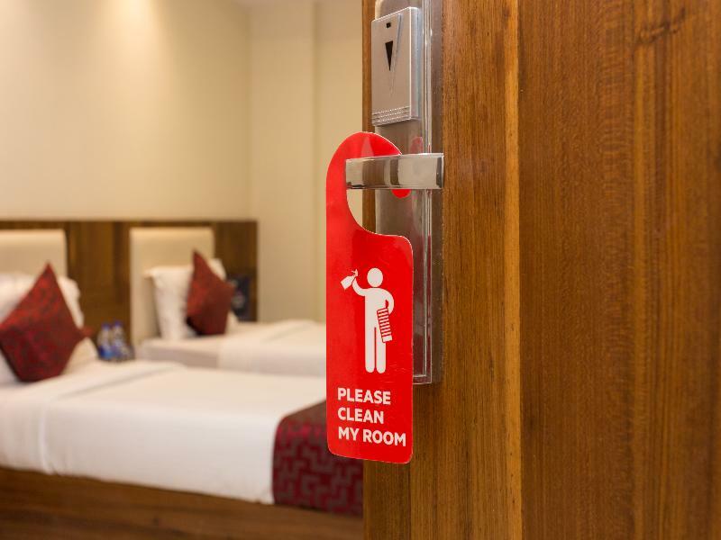 8872 Address 3* Mumbai