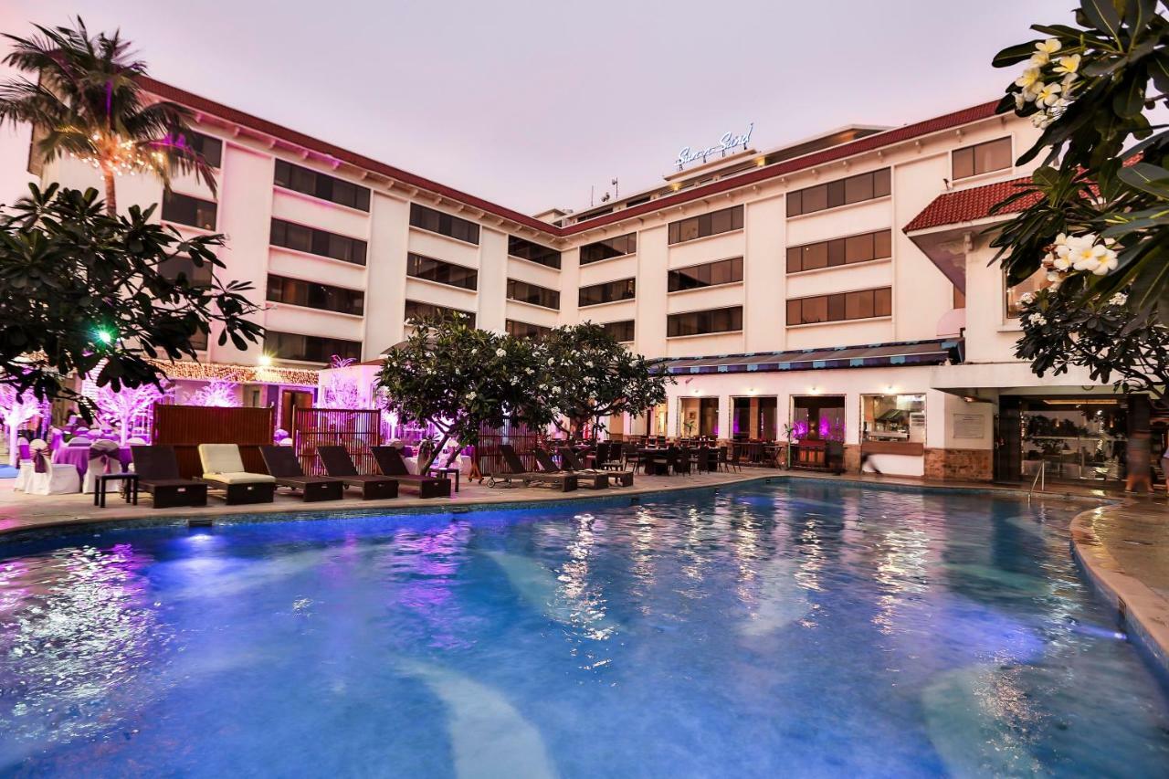Sun-n-sand Juhu Hotel