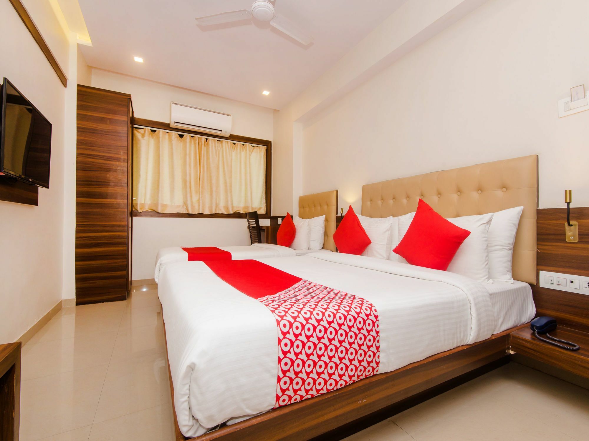 Hotel Oyo 14984 International 3*
