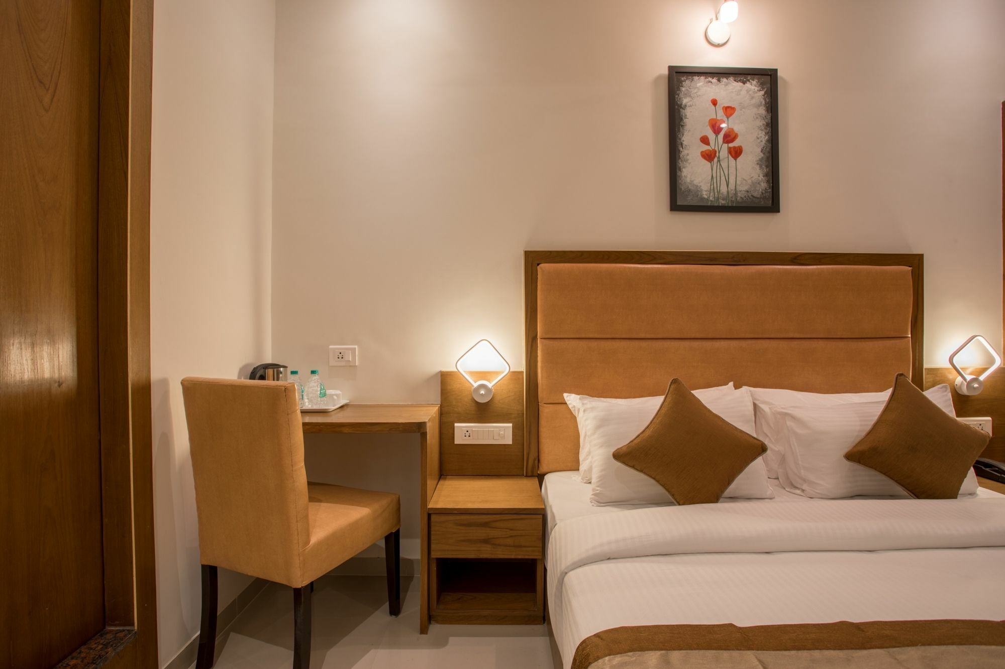 Capital O 60919 Admiral Hotel Mumbai