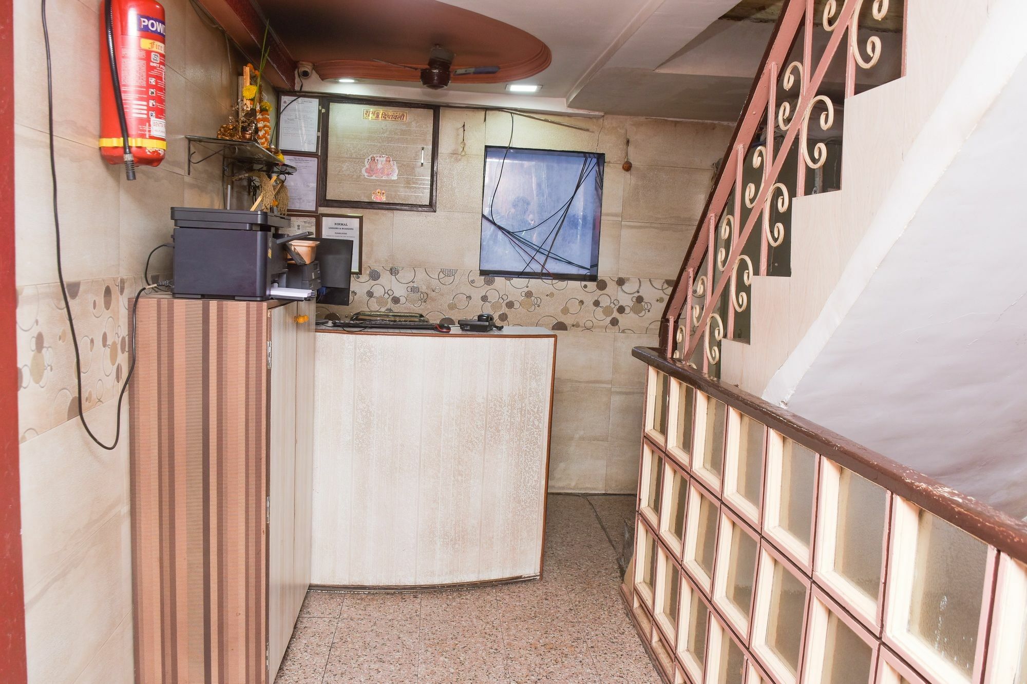 Nirmal Lodging& Boarding Lodge *