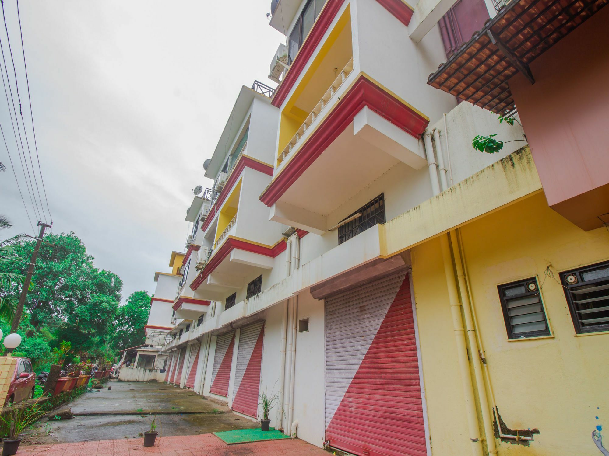 Hotel Oyo 17028 Aviva Residency Bombaim