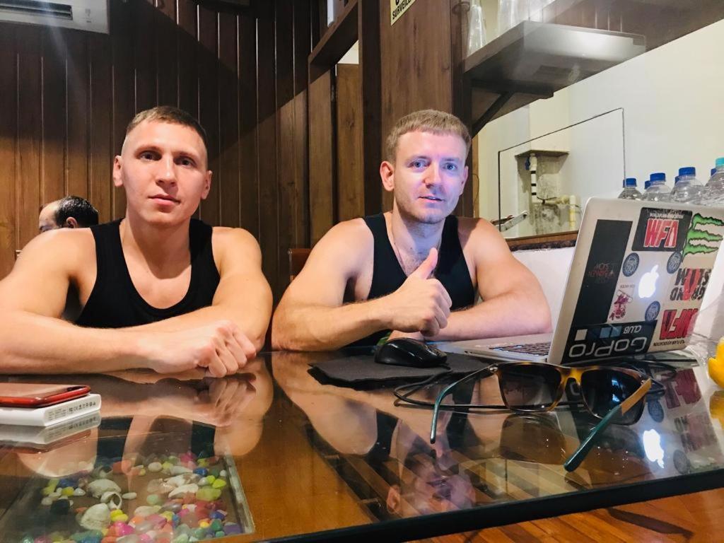 Hostel Blossom For Male And Female Mumbai