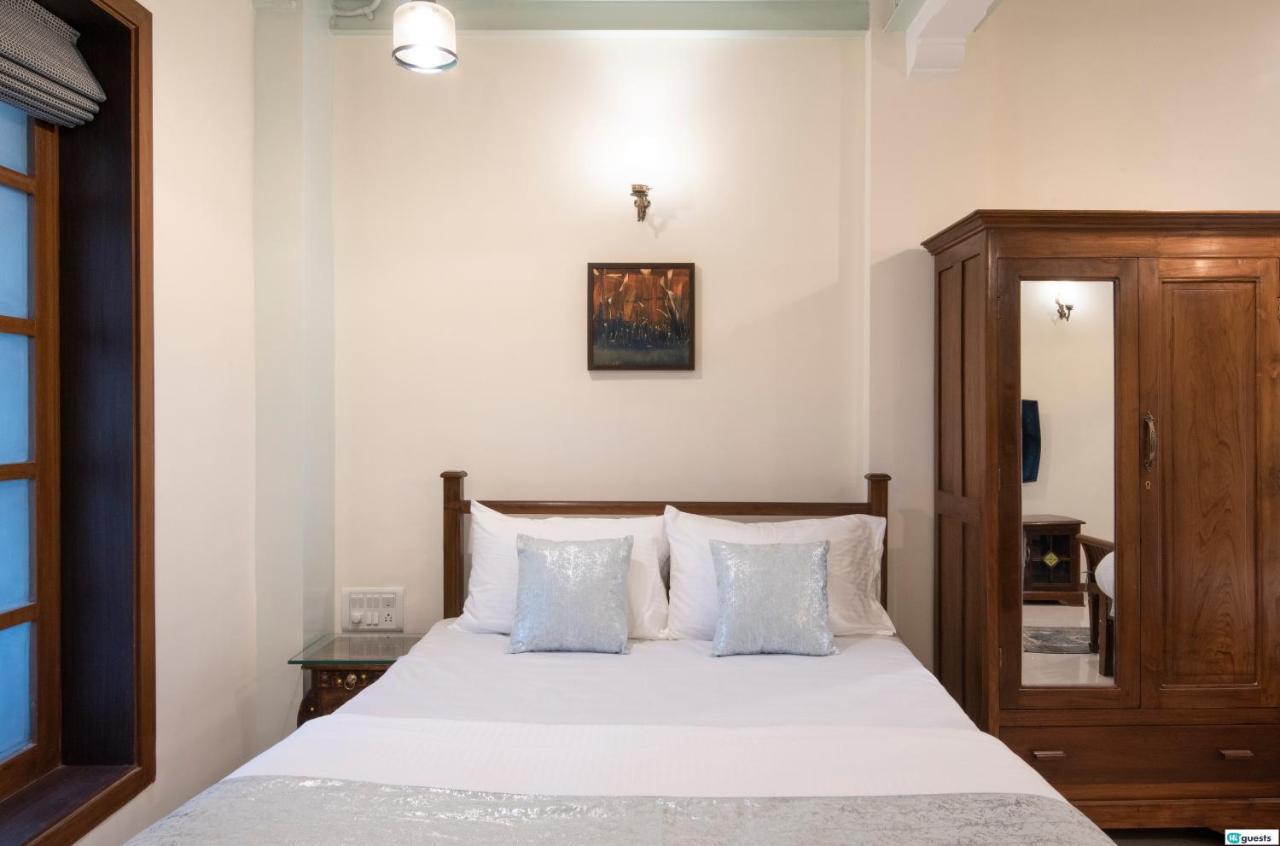 Higuests Vacation - Colaba Homestay Mumbai