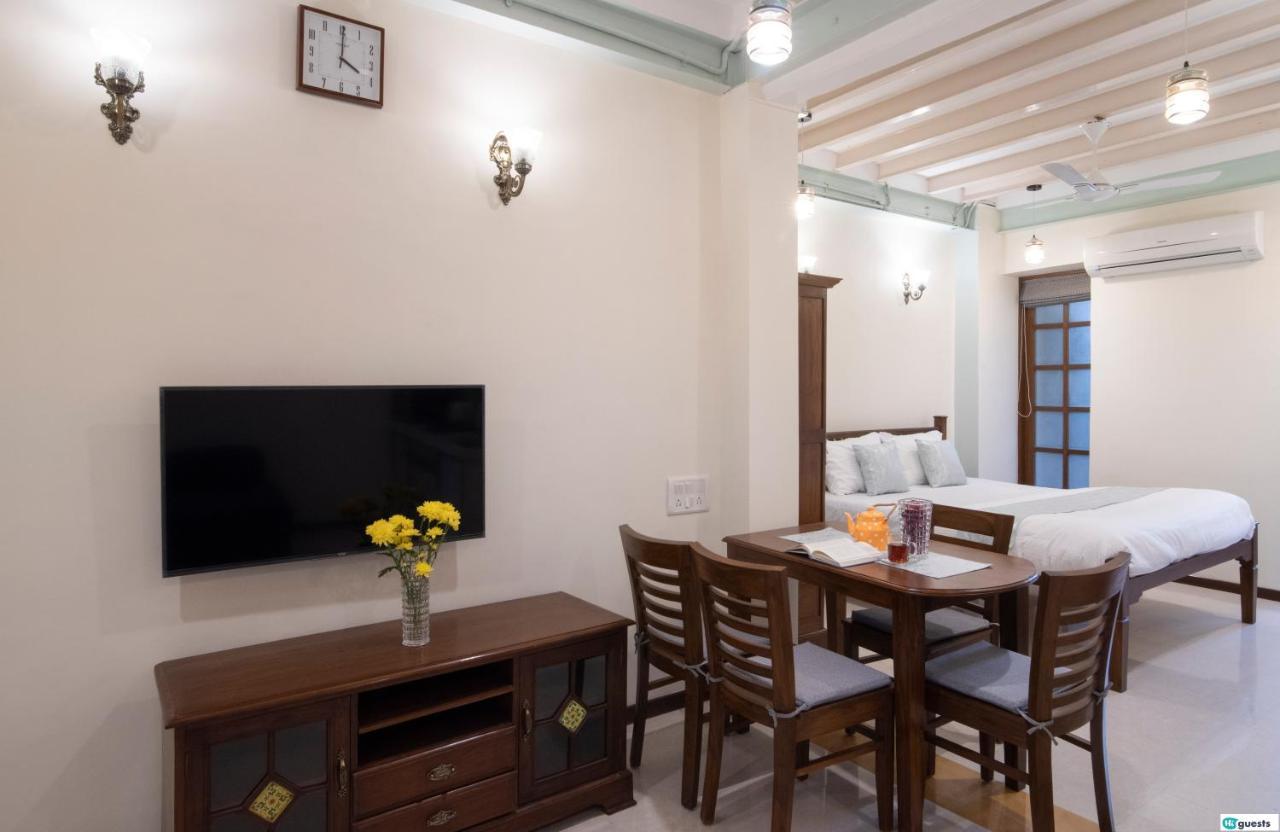 Homestay Higuests Vacation - Colaba